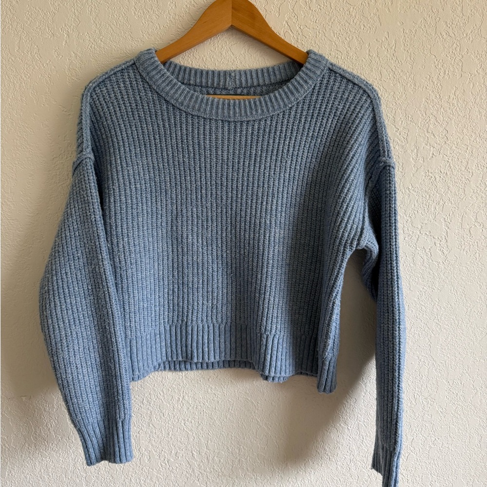 American Eagle Outfitters Light Blue Crew Neck Sweater